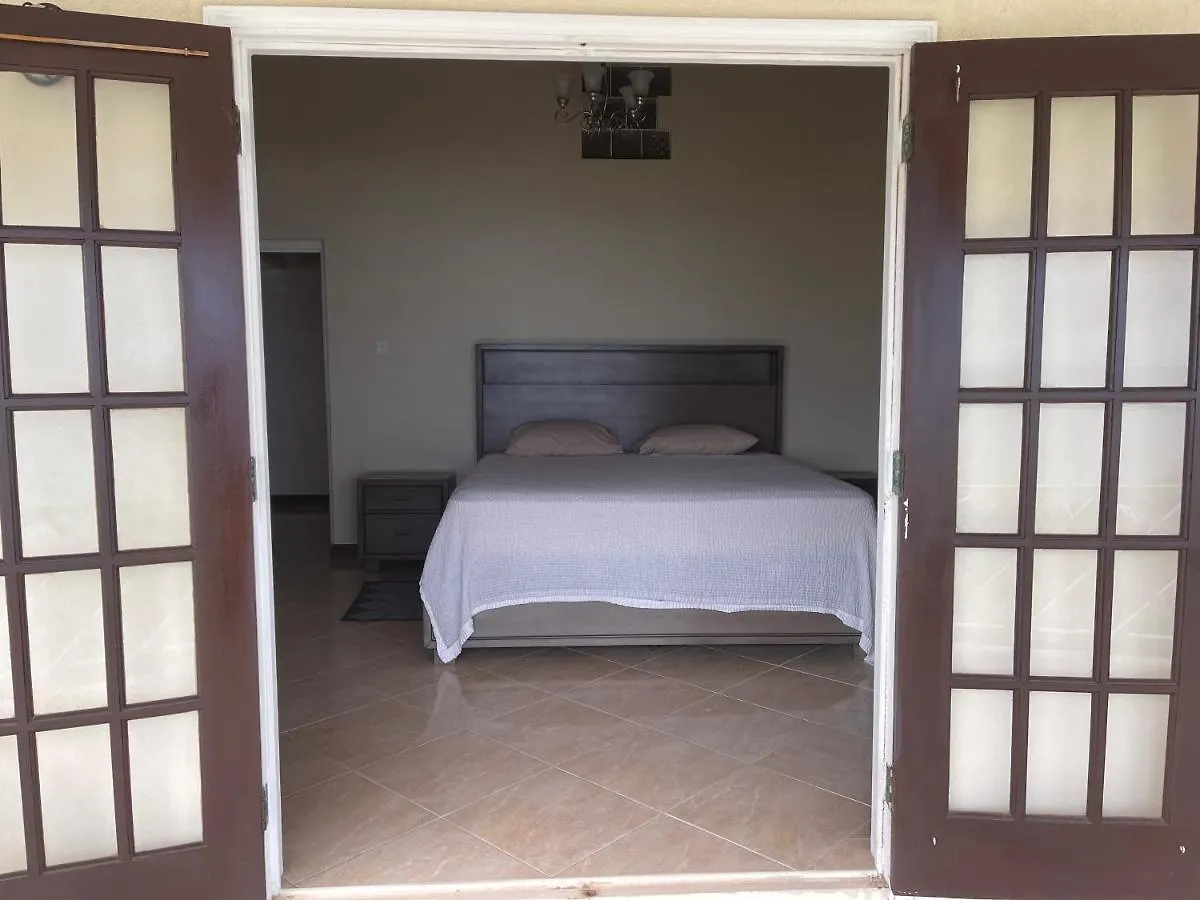 ホームステイ 'Grand Riveire' Private Room With Ocean View サンフィリップ